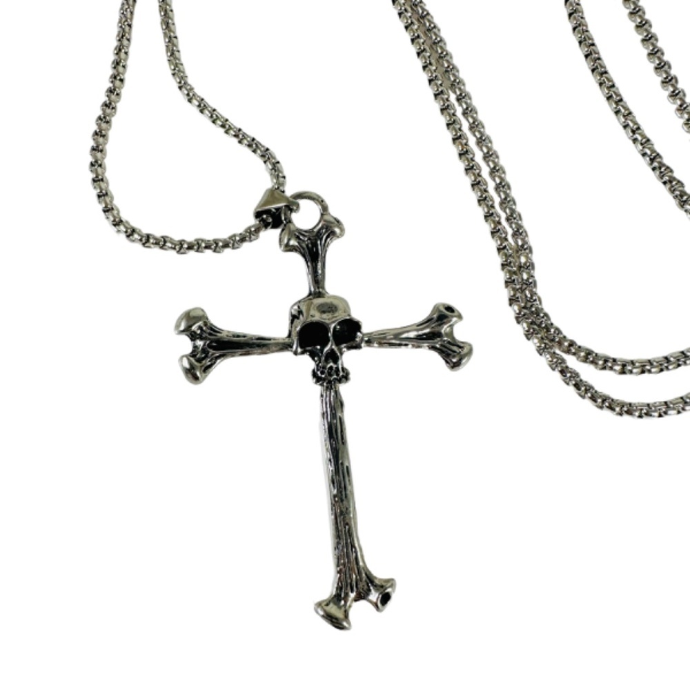 Super cool edgy skull and crossbones cross necklace in Silvertone metal NWT - Picture 2 of 5